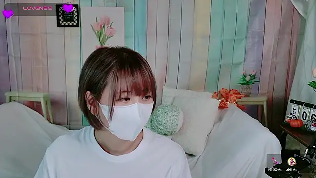 Snapshot of SERA-xx- chatting on 10-07-25, 12:44 SERA-xx- online show from 10-07-25, 12:44