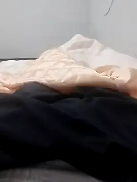 Snapshot of Ricardao13 chatting on 11-08-25, 11:47 Ricardao13 online show from 11-08-25, 11:47