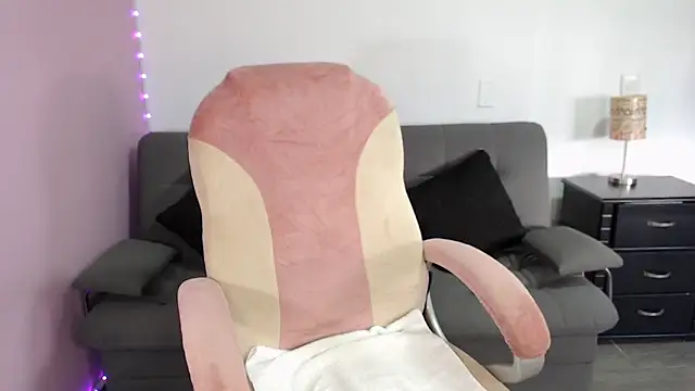 NicoleKitty  online show from 04-16-26, 10:01