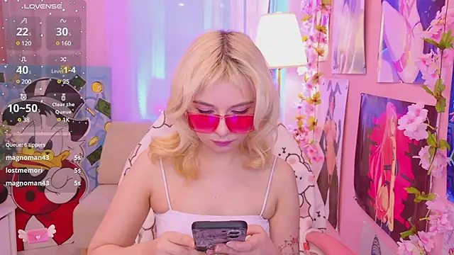 Coconut Mia online show from 03-07-25, 04:13