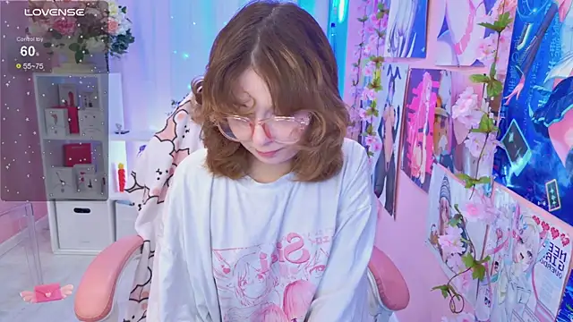 Coconut Mia online show from 04-26-26, 03:09