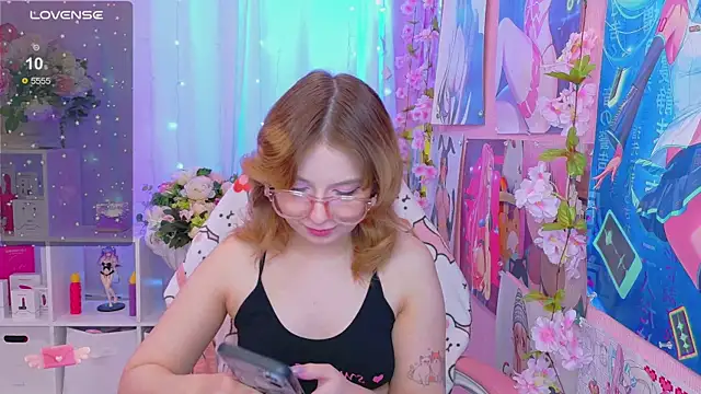 Coconut Mia online show from 06-03-26, 01:45
