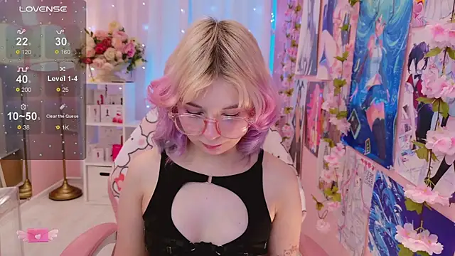 Coconut Mia online show from 11-29-25, 01:22