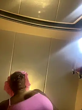 Nomthie online show from 11-14-25, 12:47