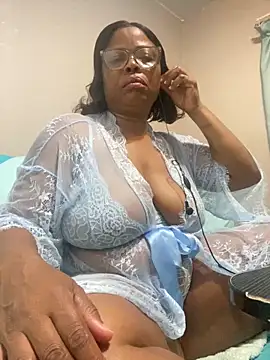 Nomthie online show from 02-28-26, 04:23