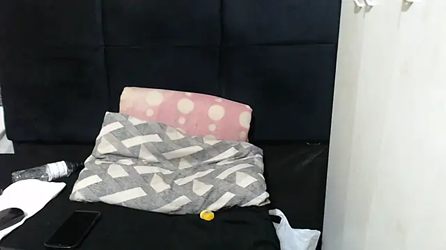 SweetHotBabby18 online show from 11-11-25, 06:25