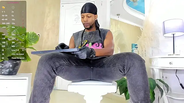 RicoBrown777  online show from 05-09-26, 04:05