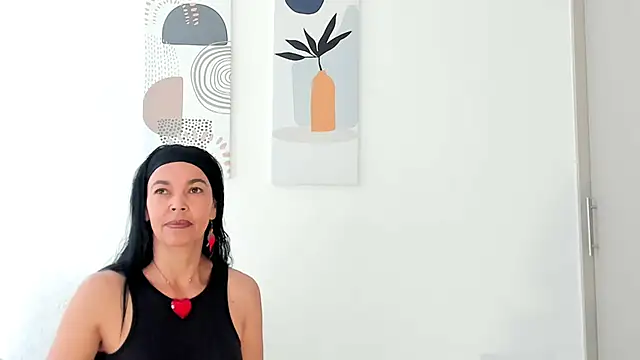 Snapshot of Evawalker_ chatting on 10-18-25, 04:42 Evawalker online show from 10-18-25, 04:42