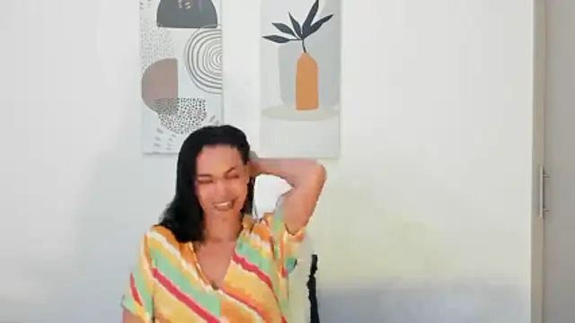 Evawalker  online show from 12-04-25, 03:27