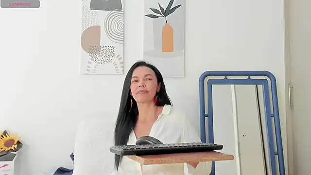 Evawalker  online show from 03-04-26, 03:09