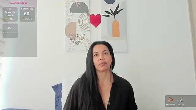 Evawalker  online show from 05-28-26, 02:56