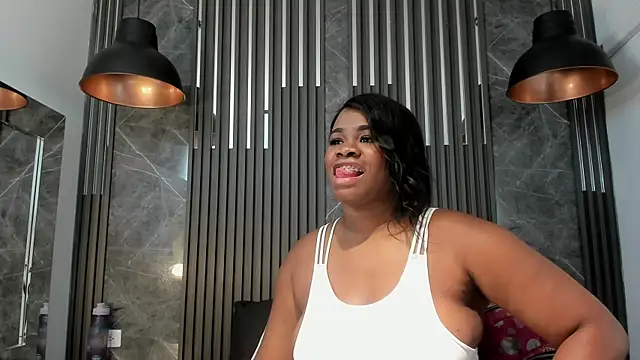 SaraiEvans online show from 11-14-25, 03:10