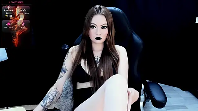 nasty katty  online show from 11-28-25, 10:10