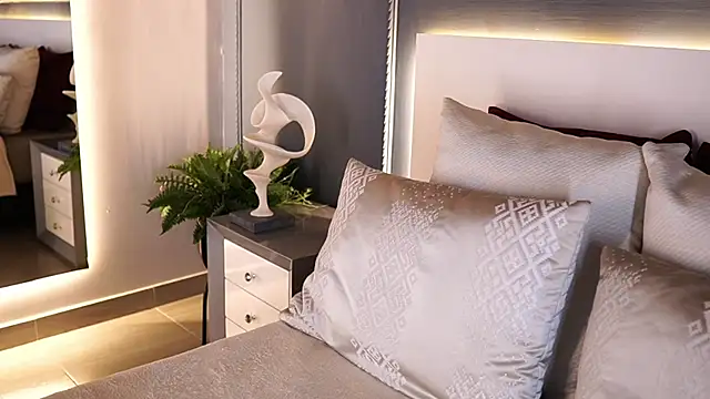 AylinMillerxs online show from 12-13-25, 08:04