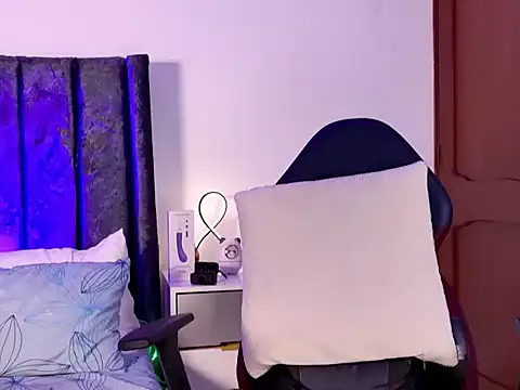 Abercend online show from 06-03-26, 01:39