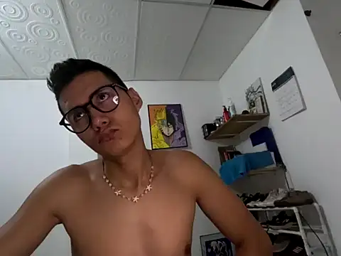Abercend online show from 10-30-25, 12:47