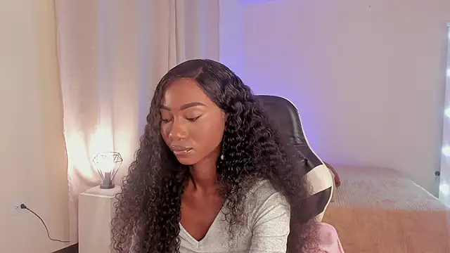 Snapshot of SavannahWildee chatting on 01-12-25, 12:23 SavannahWildee online show from 01-12-25, 12:23