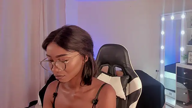 Snapshot of SavannahWildee chatting on 01-27-25, 08:07 SavannahWildee online show from 01-27-25, 08:07