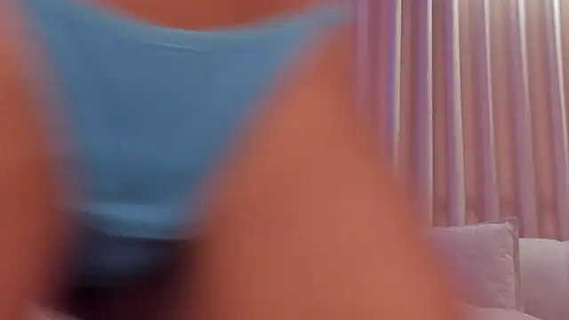 Snapshot of SavannahWildee chatting on 09-16-25, 01:01 SavannahWildee online show from 09-16-25, 01:01