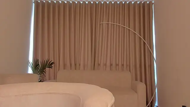 Snapshot of SavannahWildee chatting on 09-21-25, 12:10 SavannahWildee online show from 09-21-25, 12:10