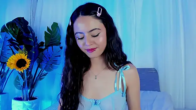 Snapshot of EmilyWithe chatting on 11-08-25, 08:56 EmilyWithe online show from 11-08-25, 08:56