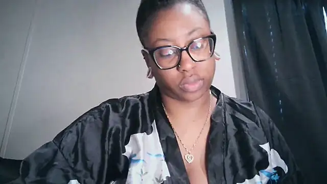 Nyxie Chaos online show from 09-25-25, 02:01