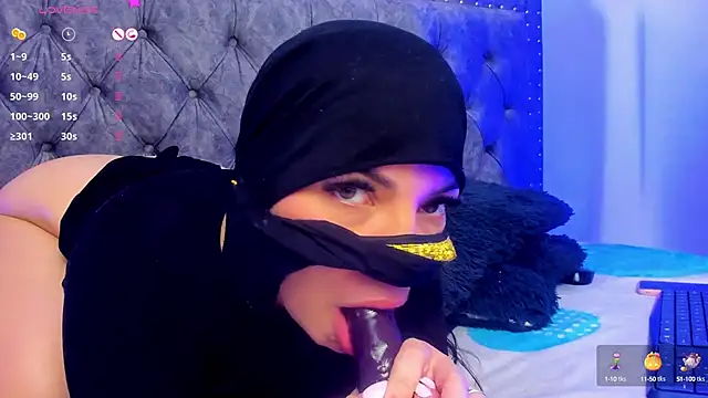 Snapshot of Layla_kaderr chatting on 02-21-25, 05:56 Layla kaderr online show from 02-21-25, 05:56