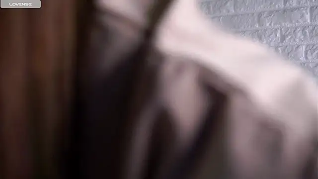 LowOncoming online show from 11-06-25, 02:04