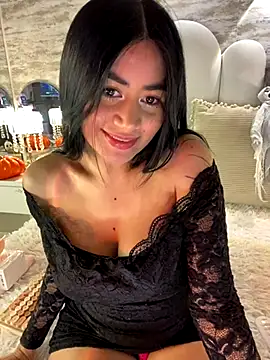 Snapshot of _MadiLee_ chatting on 10-19-25, 02:58 MadiLee online show from 10-19-25, 02:58