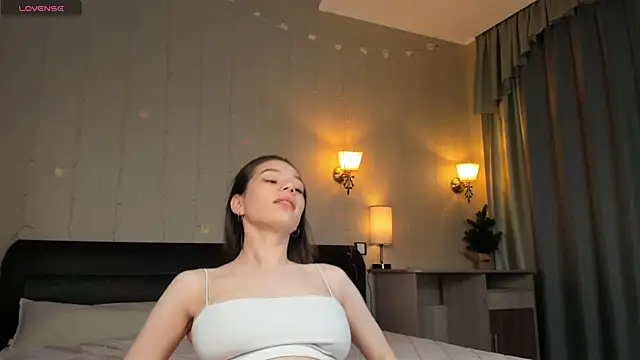 Snapshot of MartaVigano chatting on 02-28-25, 01:05 MartaVigano online show from 02-28-25, 01:05