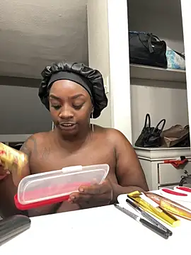 LillShayy online show from 02-14-25, 11:20