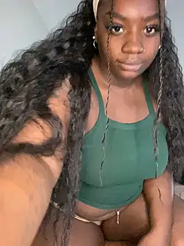 LillShayy online show from 12-20-24, 06:35