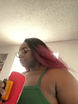 LillShayy online show from 10-10-25, 05:25