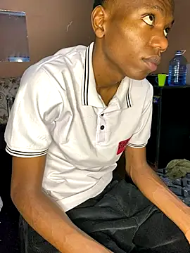 Snapshot of fireboyafrica chatting on 10-17-25, 01:13 fireboyafrica online show from 10-17-25, 01:13
