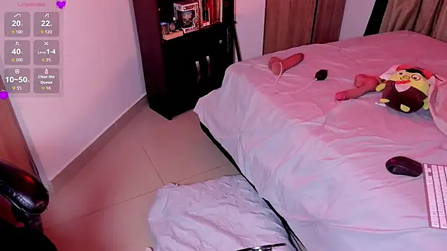 LilyRobertts online show from 11-27-25, 02:34