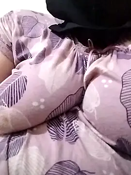 Snapshot of mohra30 chatting on 03-06-25, 09:31 mohra30 online show from 03-06-25, 09:31