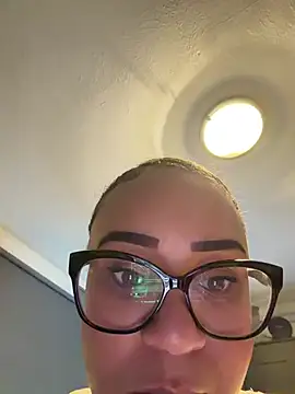 BaddieMelanie online show from 03-09-26, 04:43