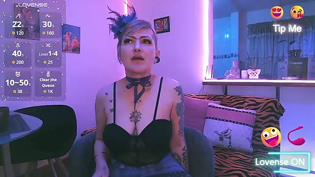 Maria fernandaxxx  online show from 12-23-25, 12:11