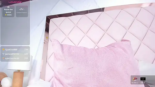 karina mason online show from 11-10-25, 01:54