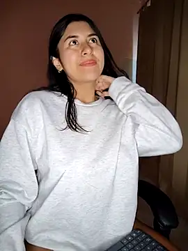  maiahairy  online show from 12-14-25, 10:04