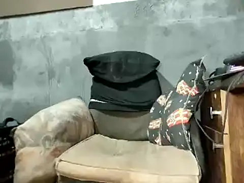 bumbumtatuado online show from 12-23-25, 02:22