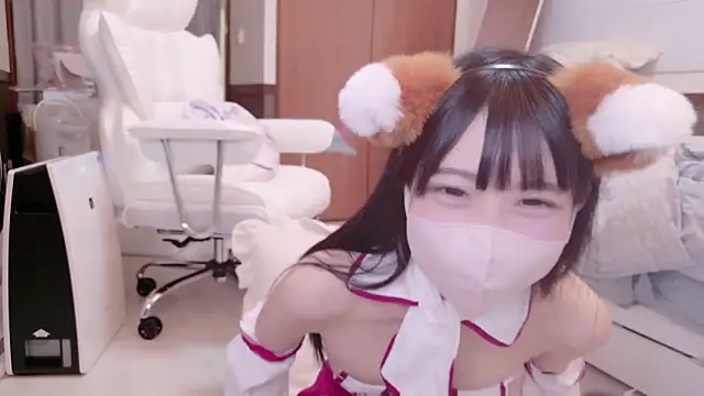 Snapshot of YUNOCHI_nyanko chatting on 01-02-25, 10:37 YUNOCHI nyanko online show from 01-02-25, 10:37