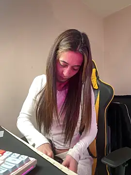 SOFIASWEETSECRETT online show from 05-08-26, 04:55