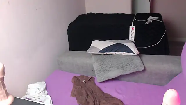 SOFIASWEETSECRETT online show from 05-09-26, 05:00