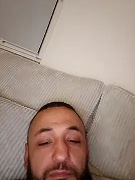 Snapshot of Reeeks69 chatting on 11-01-25, 06:46 Reeeks69 online show from 11-01-25, 06:46