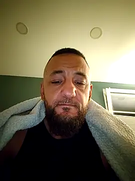 Snapshot of Reeeks69 chatting on 04-05-26, 03:46 Reeeks69 online show from 04-05-26, 03:46