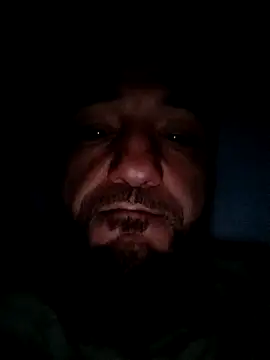 Snapshot of Reeeks69 chatting on 09-15-25, 01:28 Reeeks69 online show from 09-15-25, 01:28