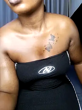 Hugemassivebootie online show from 04-08-26, 07:26