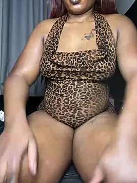 Snapshot of Hugemassivebootie chatting on 06-26-26, 06:14 Hugemassivebootie online show from 06-26-26, 06:14