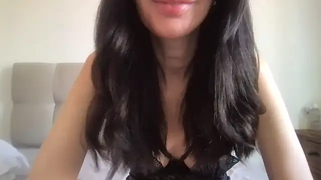 paolajonez online show from 12-22-25, 11:43